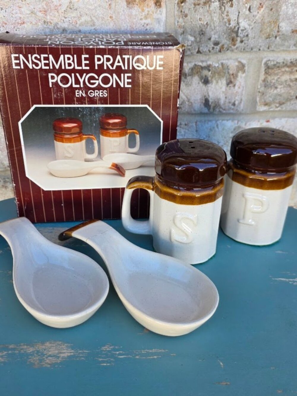 Vintage 1985 Stoneware Salt Pepper Shaker Spoon Rest Set